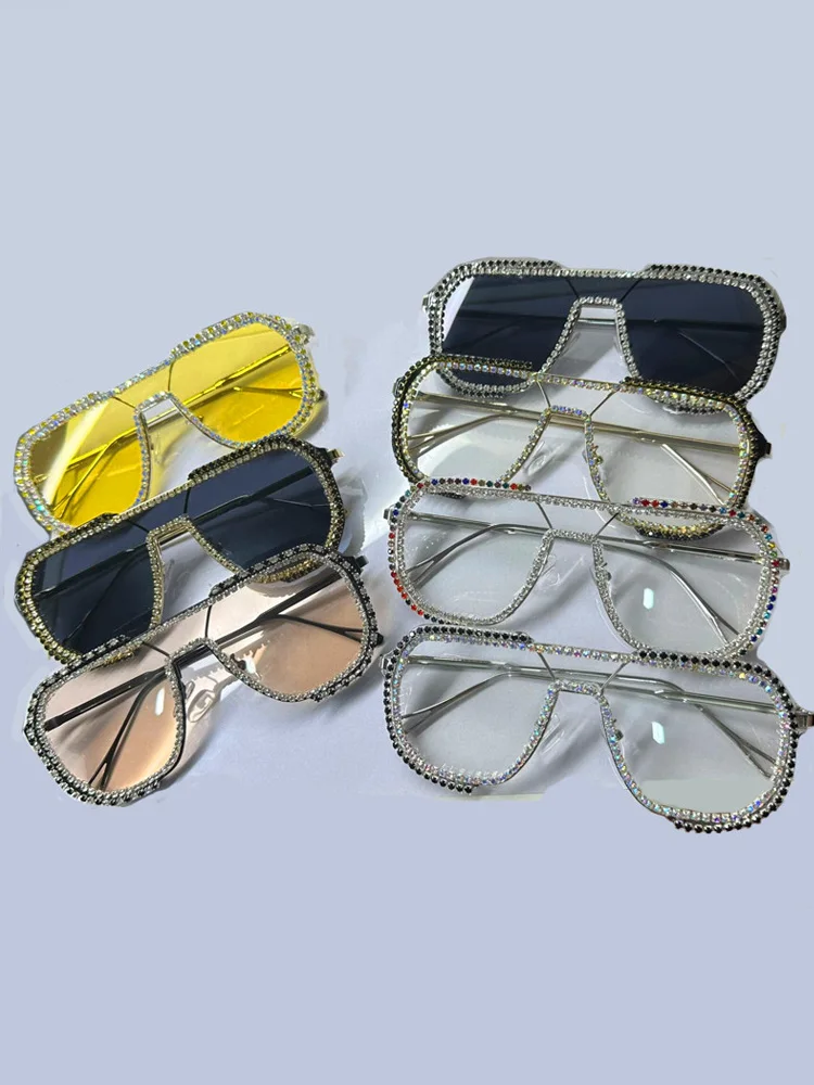 Diamonds Sunglasses Women 2026 New Luxury Rhinestone Unique Hand Fashion One Piece Sunglasses Female Oversized Glasses Eyewear