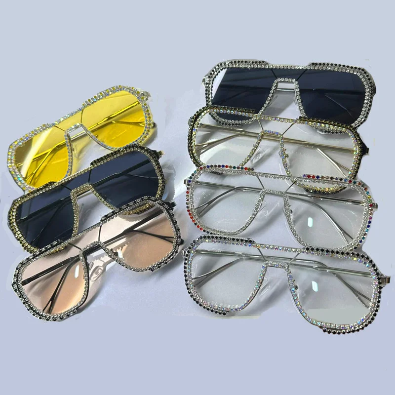 Diamonds Sunglasses Women 2026 New Luxury Rhinestone Unique Hand Fashion One Piece Sunglasses Female Oversized Glasses Eyewear