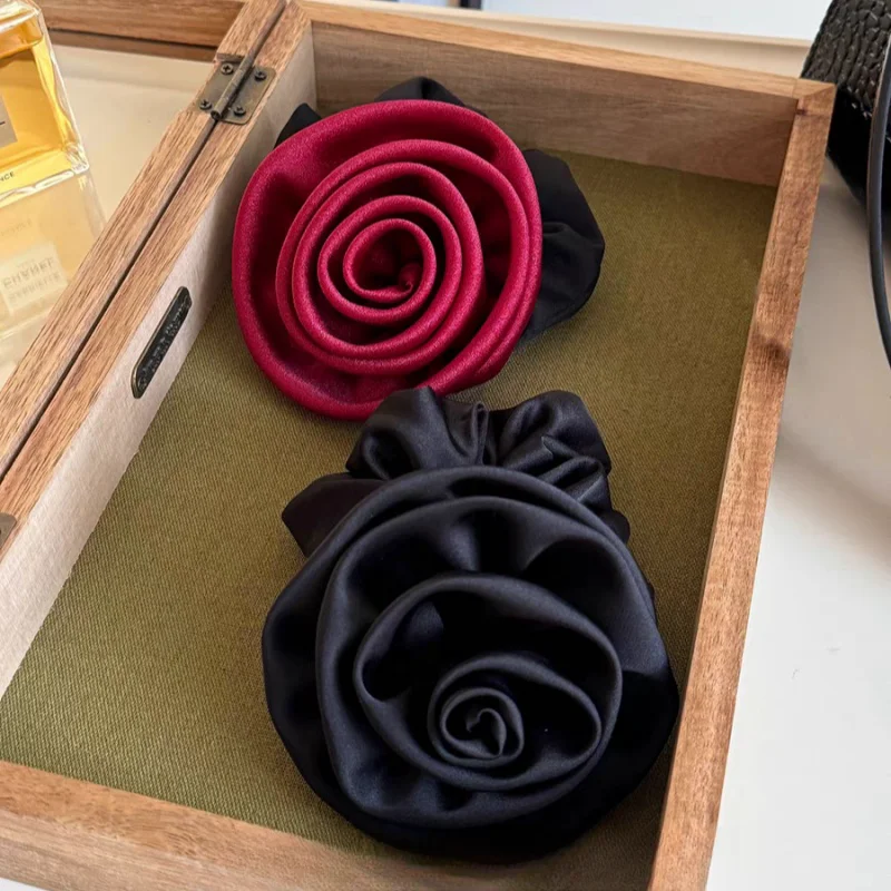 2024 Autumn Classic Bordeaux Satin Hair Ties with Vintage Rose Design FrenchStyle Rose Shape Scrunchies Elegant Hair Accessories