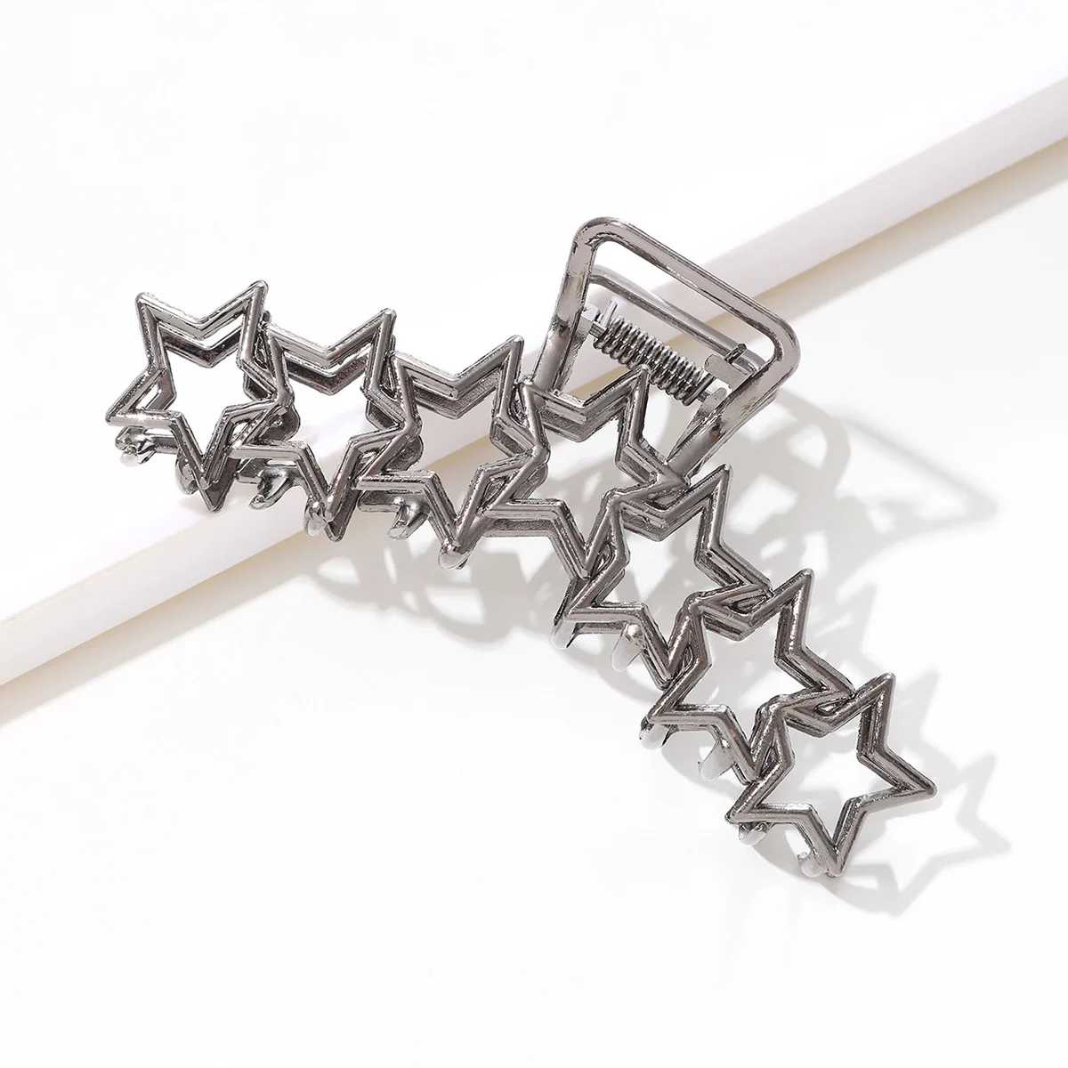 1pc Metal star silver large hair clip with simple design and high-end shark clip at the back of the head