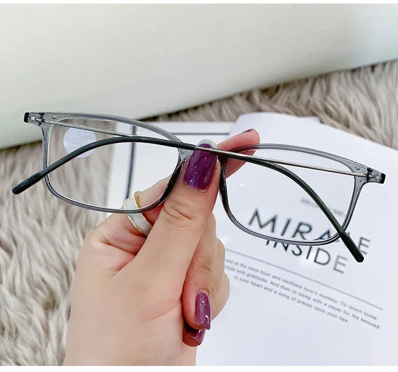 Fashion Classic Anti Blue Light Blocking Reading Glasses for Women and Men Optical Computer Eyeglasses Presbyopia +1.0 To +4.0