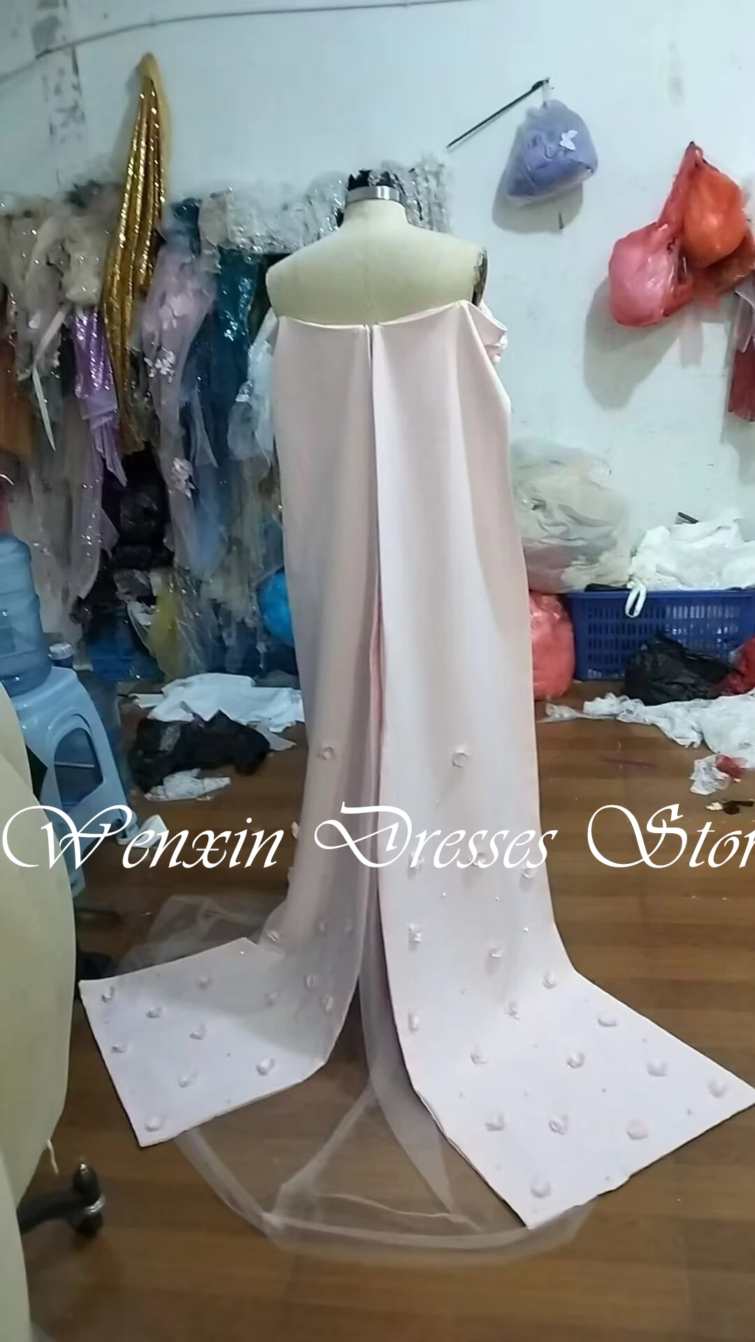 Customized Elegant Appliques Crystal Jersey Off the Shoulder Evening Dress Delicate Boat Neck Straight Short Sleeves P