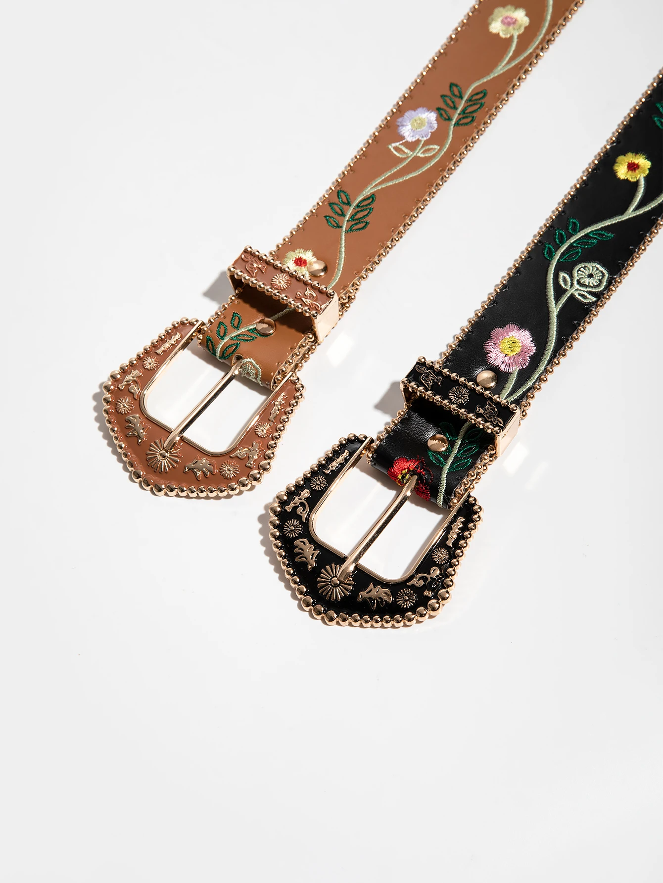 1pc Western Women Retro Casual Multi-Color Carved Beaded Random Floral Embossed Bead-Edge Belt, Suitable For Daily Wear
