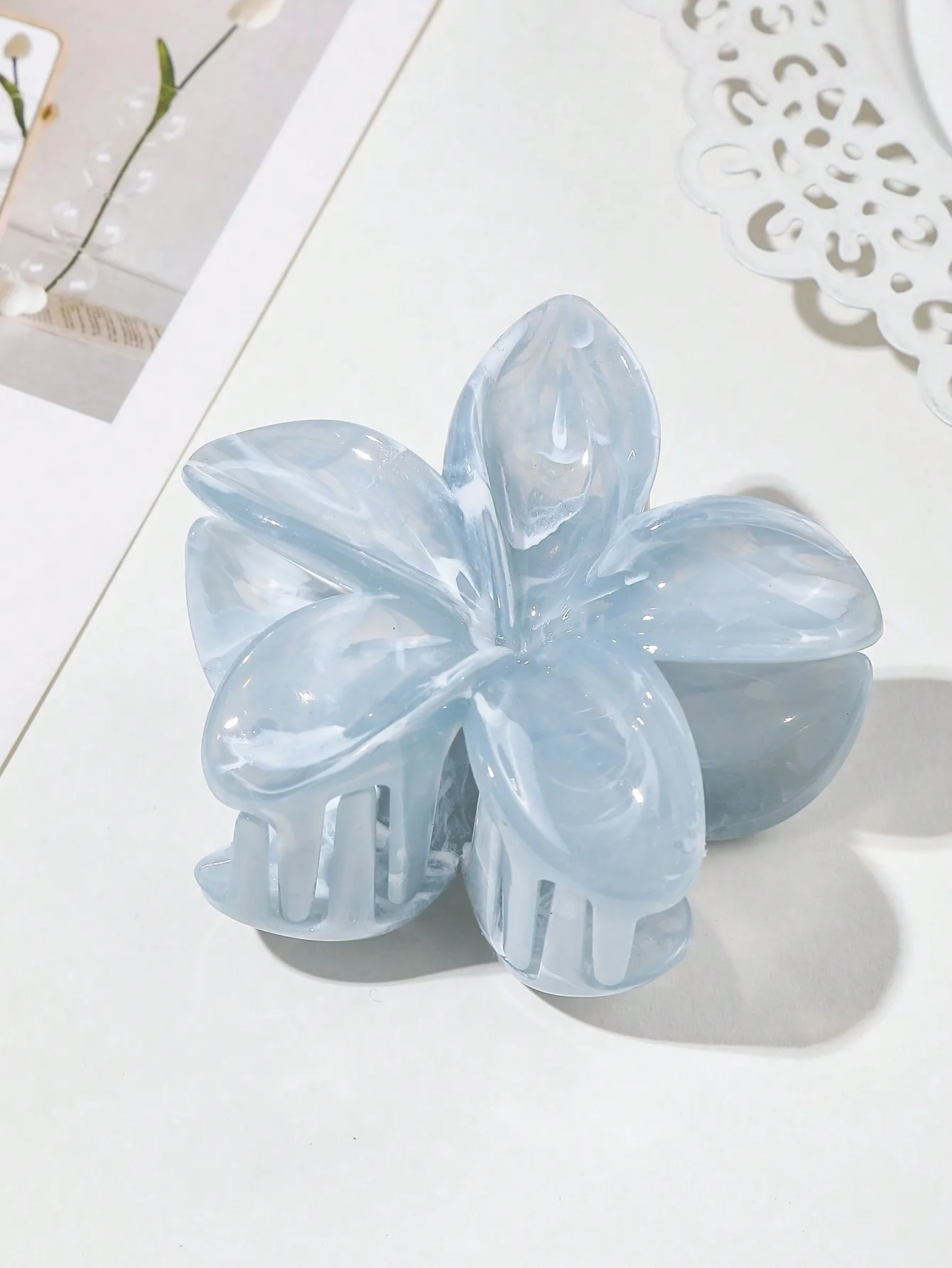 2Pcs/Set Fashion Ocean Blue Plumeria Acetate Hair Claws Hair Clips For Women Girls Party Ponytail Holder Hair Accessories