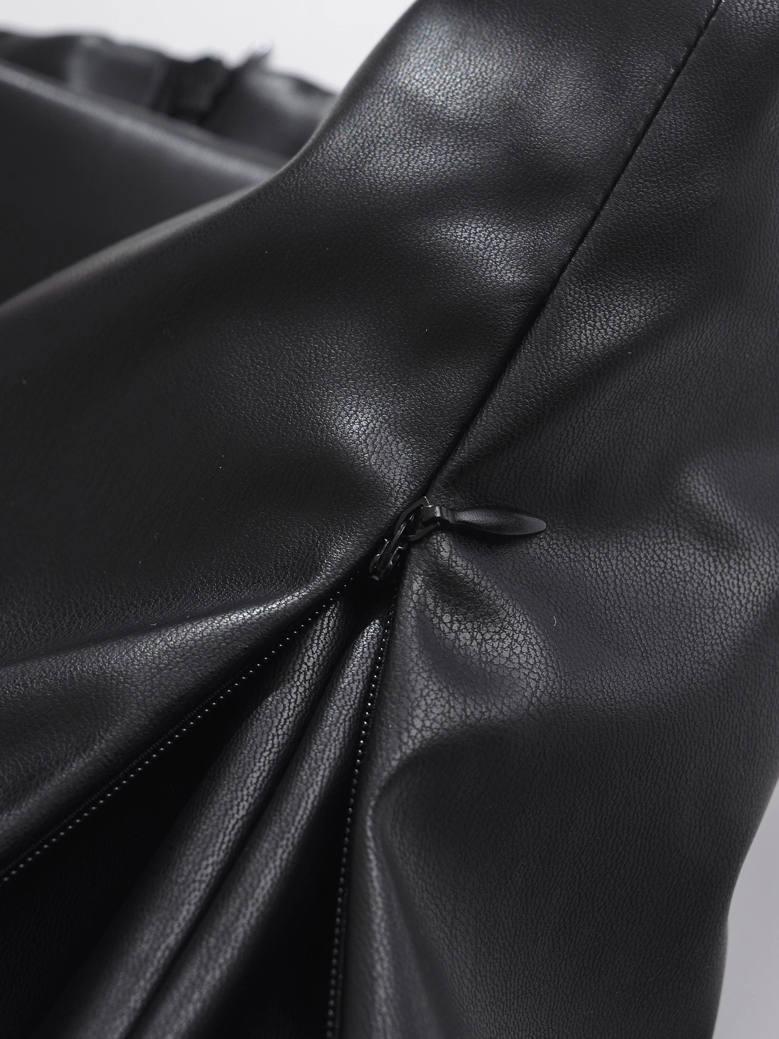 Faux Leather Mini Skirts Elegant Korean Fashion Black PU Skirts For Woman Low Rise Skirt Zip Up Split Skirt With Shorts Brown