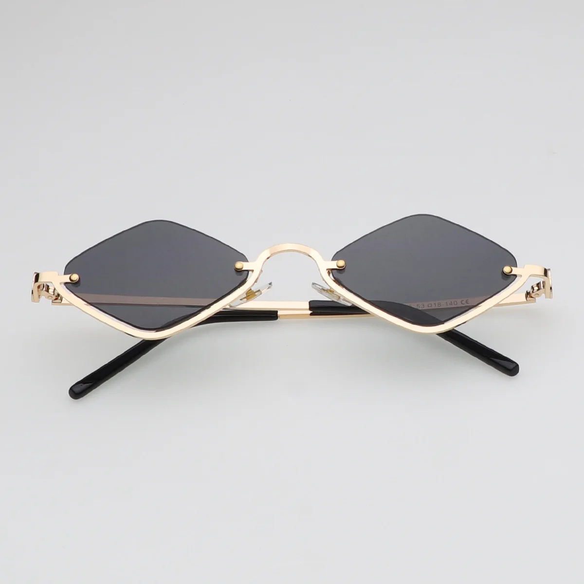Fashion Small Polygonal Sunglasses Women Luxury Brand Metal Half Frame Sun Glasses Ladies Hipster Sexy Cat Eye Shades Vintage