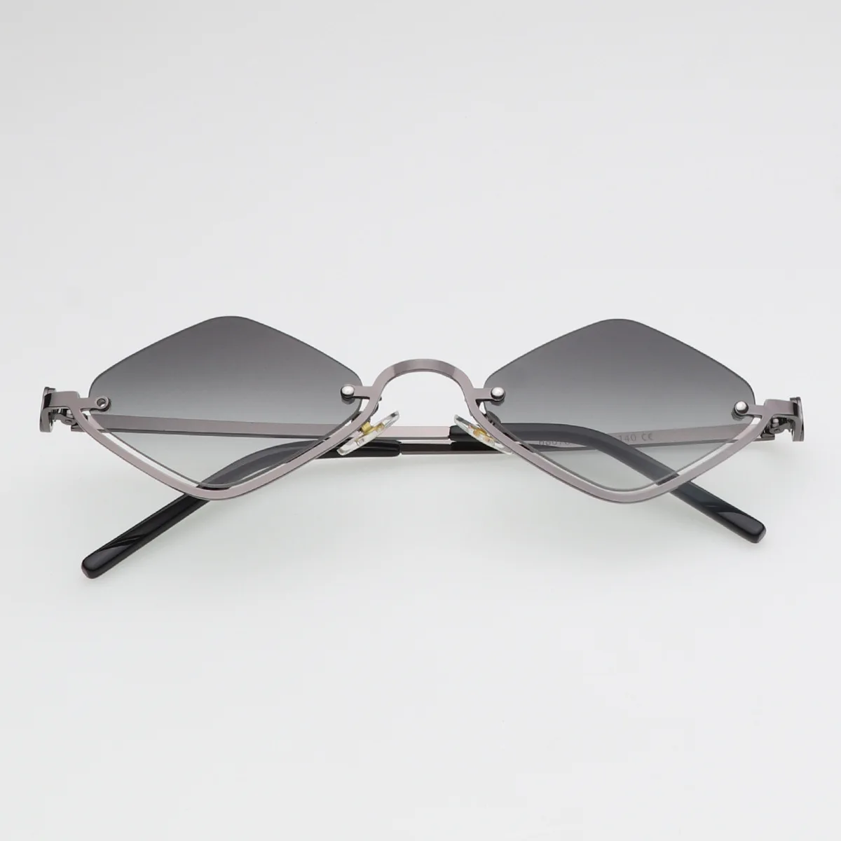 Fashion Small Polygonal Sunglasses Women Luxury Brand Metal Half Frame Sun Glasses Ladies Hipster Sexy Cat Eye Shades Vintage