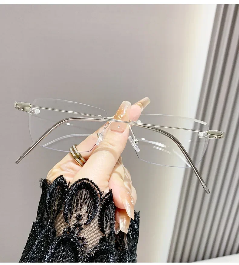 Advanced Photosensitive Color Changing Glasses Anti Blue Light Flat Light Lens Women's Frameless High-definition Myopia Glasses