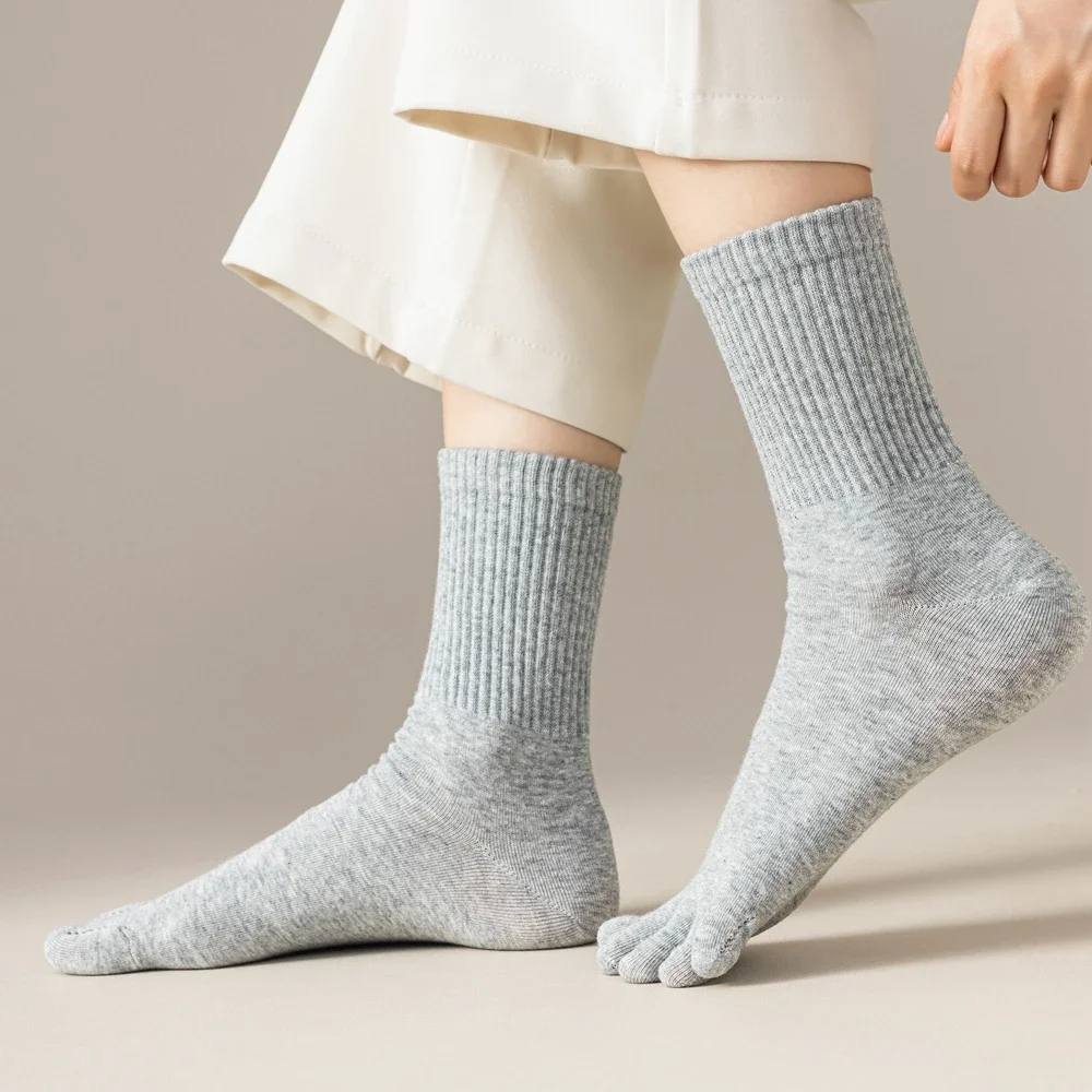 4 Pairs Women Toe Socks Five Finger Socks High Quality Cotton Autumn Spring Middle Tube Sports Socks with Separate Fingers