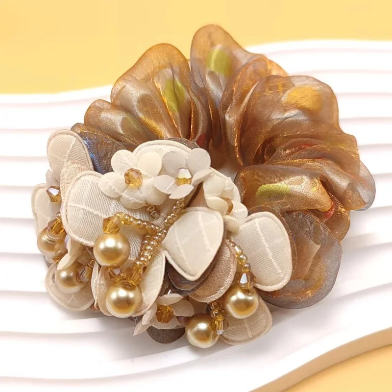 New Scrunchie White Flower Hair Ties Women Pearl Headdress Flower Highly Elastic Rubber Band Floral Hair Accessories