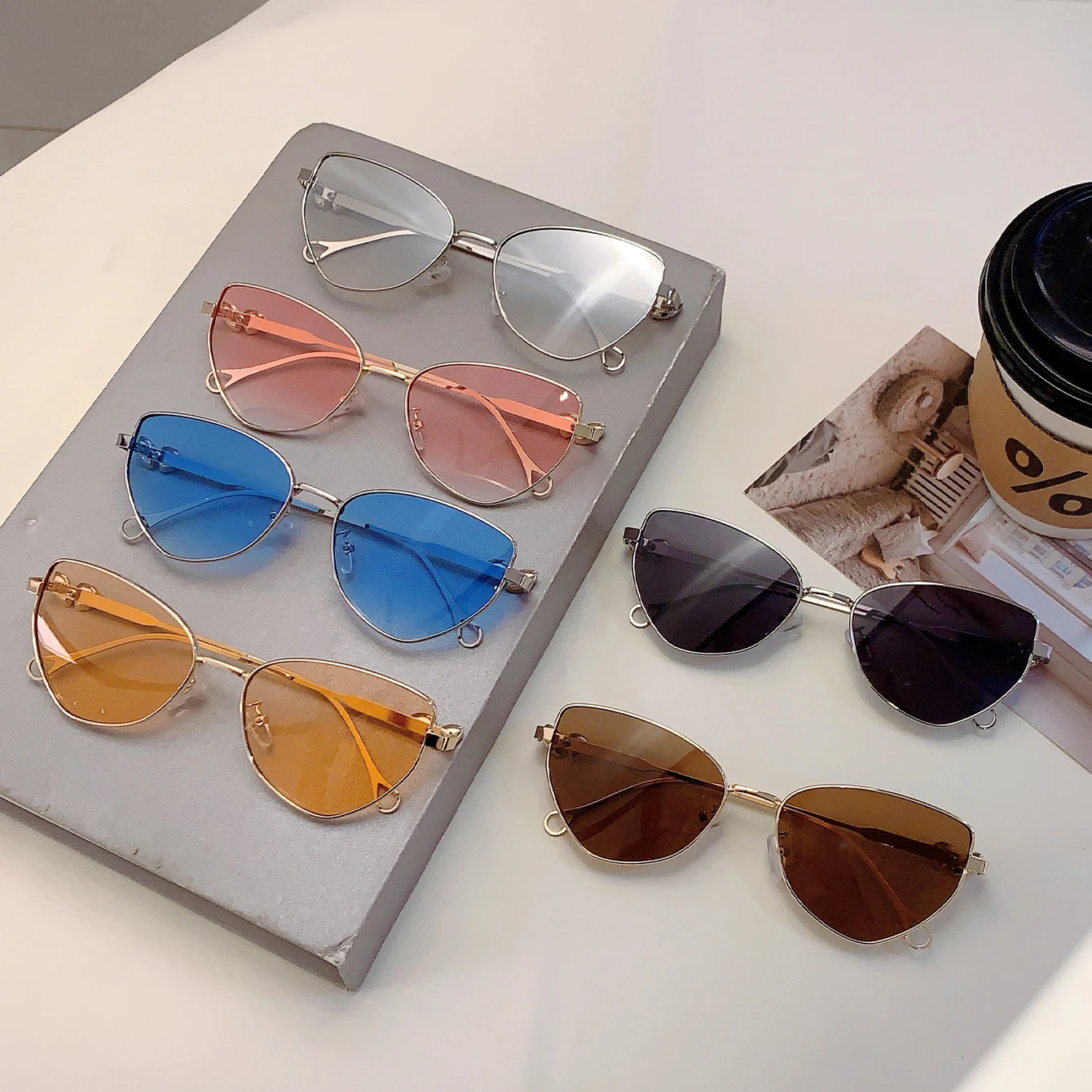 KAMMPT Vintage Cat Eye Sunglasses Women 2024 New Retro Stylish Gradient Shades Trendy Fashion Brand Designer Pink Sun Glasses