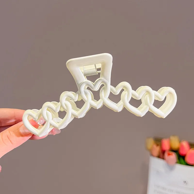 Colorful Dopamine Plastic Hair Claw Love Heart Shark Clamp Fashion Design Sweet Simple Irregular Hair Clips Headwears A-