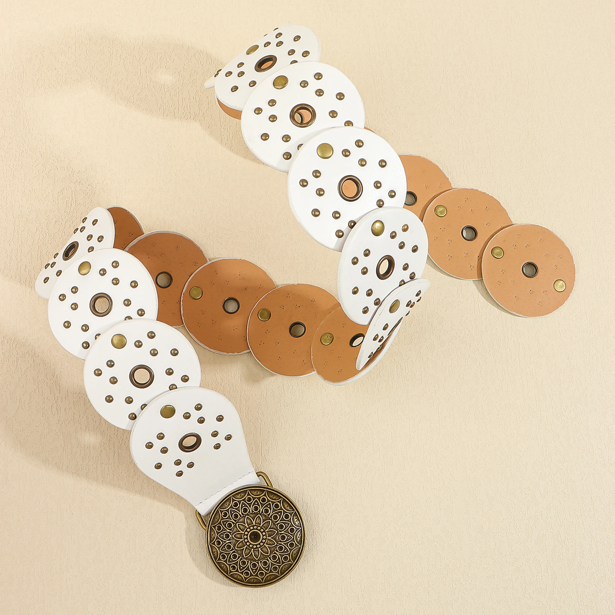 New retro design sense disc punch stitching belt rivets metal buckle PU belt 2024 fashion personality