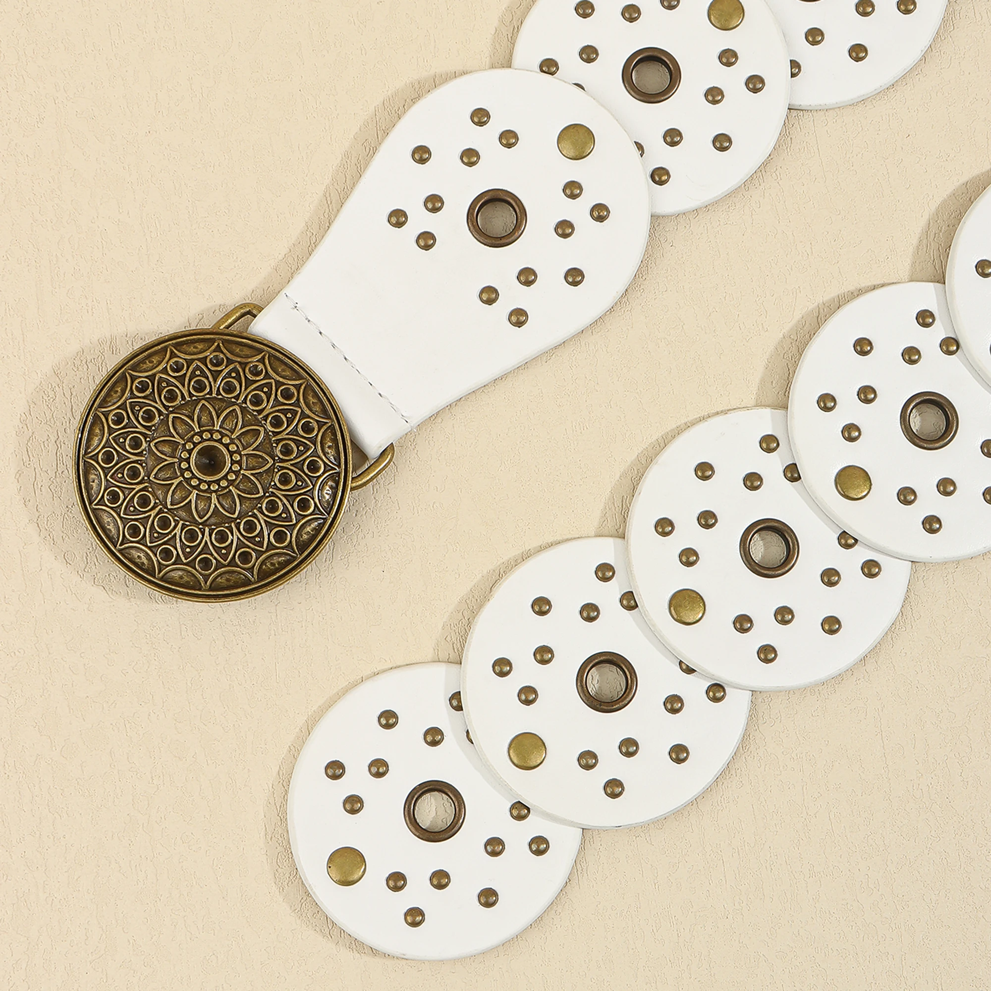 New retro design sense disc punch stitching belt rivets metal buckle PU belt 2024 fashion personality