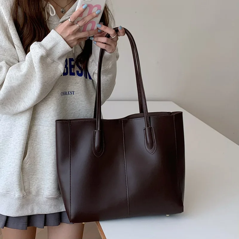 Vintage Women's Tote Bag, New Korean Version, Large Capacity, Simple Commuting Bag, Fashionable and Versatile, Single Shoulder B
