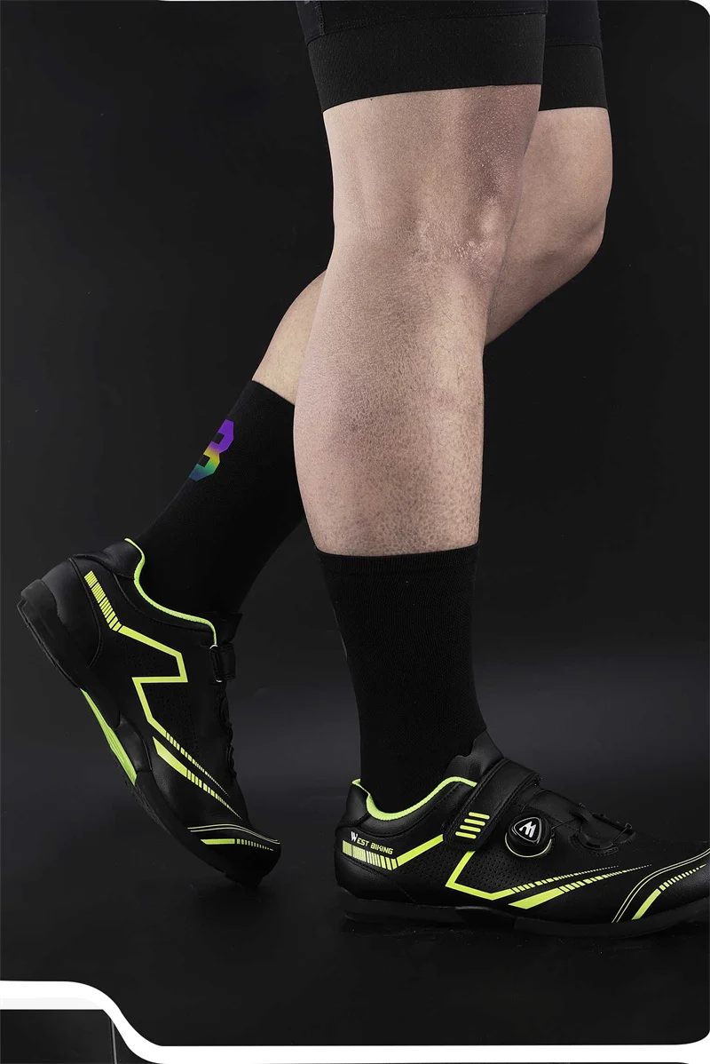 WEST BIKING Professional Cycling Breathable Socks Bicycle Racing Compression Socks Men Soccer Basketball Sports Reflective Socks