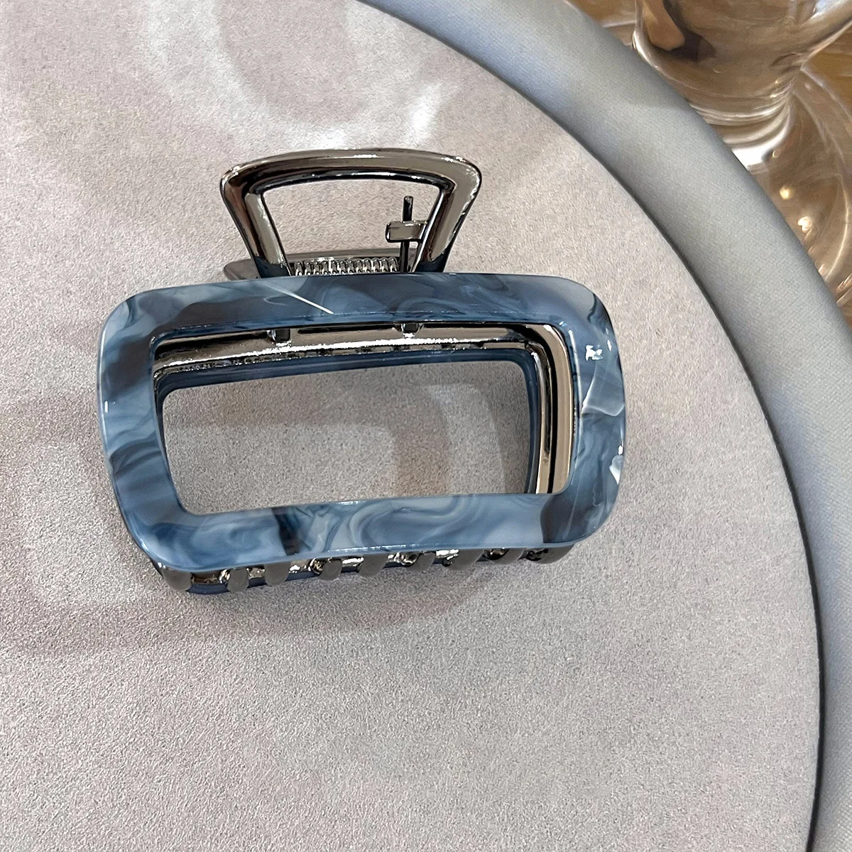 1pc New popular acetic acid clip hair clip, large hair clip, hair accessory, women's hair design, lightweight luxury