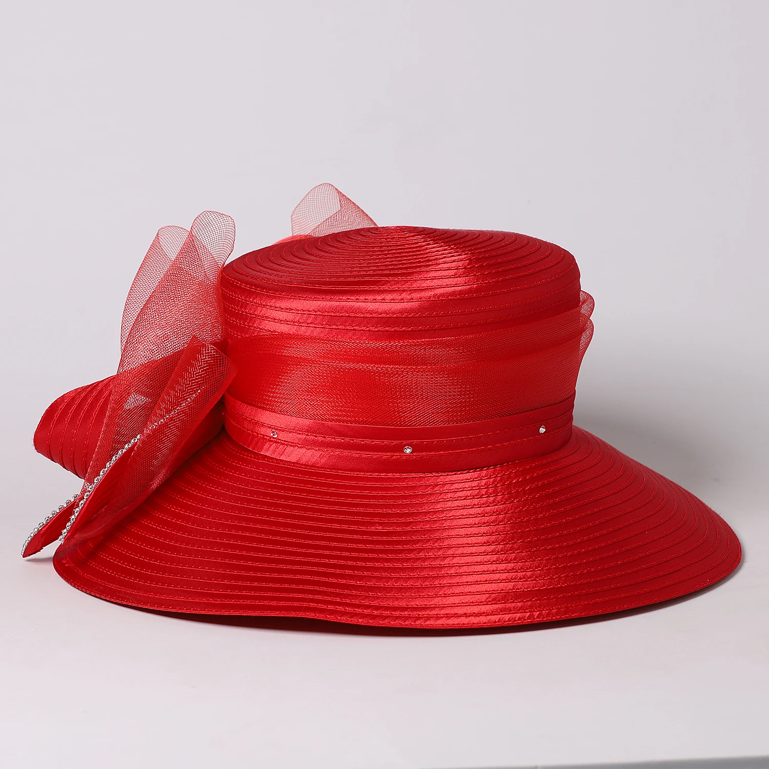 FS Luxury Wedding Bridal Party Hats For Women Bow Bowler Hat Elegant Satin Cloth Wide Brim Flat Top Sun Visor Cap Female Hat