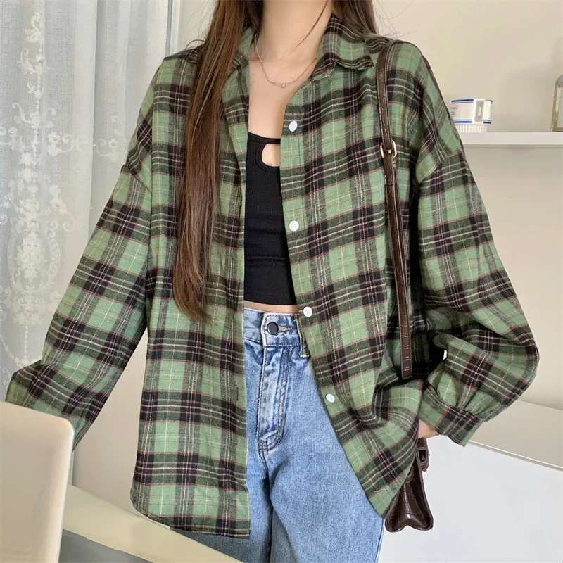 Black Flannel Shirt for Women Long Sleeve Collared Button-Up Tartan Plaid Shirt Jacket Teen-girl Casual Everyday Outfit