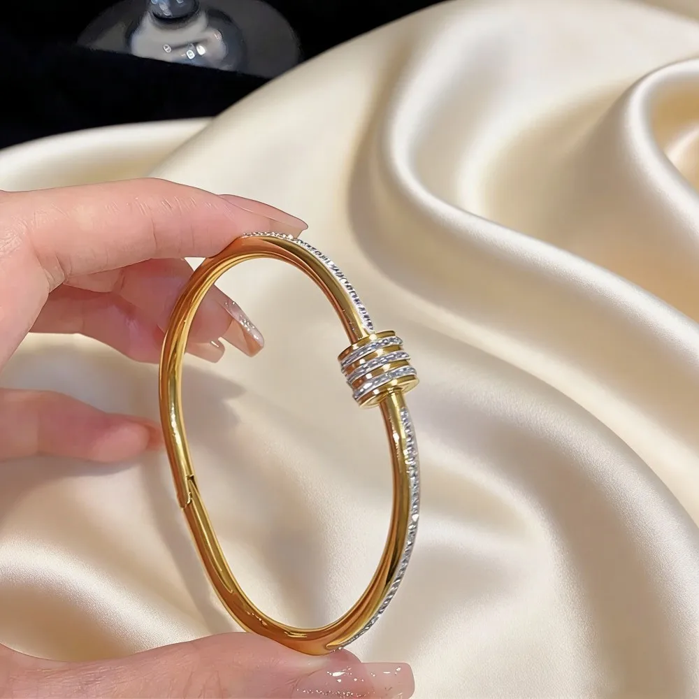 Luxury Gold Plated Stainless Steel Bangle Bracelet for Women Fashion Jewelry Accessory Mother's Day Gift 