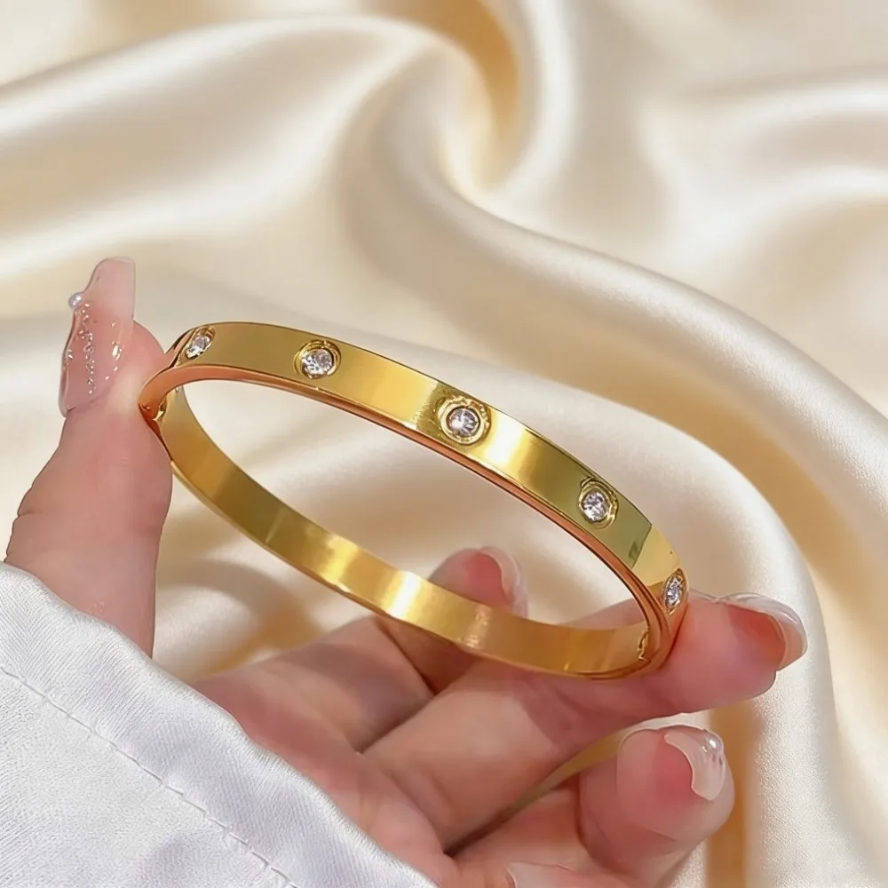 Luxury Gold Plated Stainless Steel Bangle Bracelet for Women Fashion Jewelry Accessory Mother's Day Gift 
