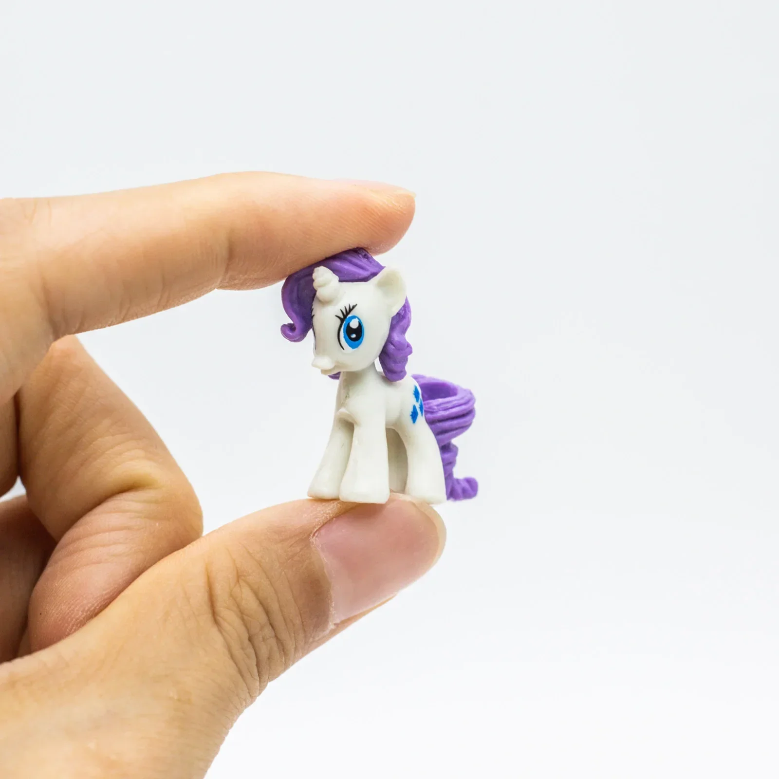 Hasbro My Little Pony Surprise Egg with Stickers Blind Box Doll Gifts Toy Model Anime Figures Collect Ornaments
