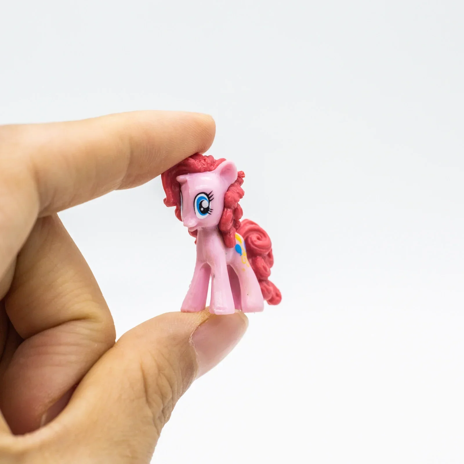 Hasbro My Little Pony Surprise Egg with Stickers Blind Box Doll Gifts Toy Model Anime Figures Collect Ornaments