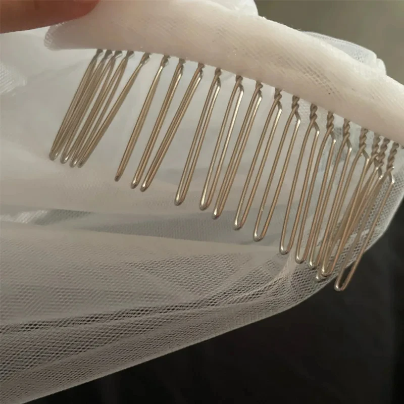Beautiful Double Layers Bridal Veil With Metal Comb Lace Appliques Edge Bridal Marriage Short Head Bridal Accessories