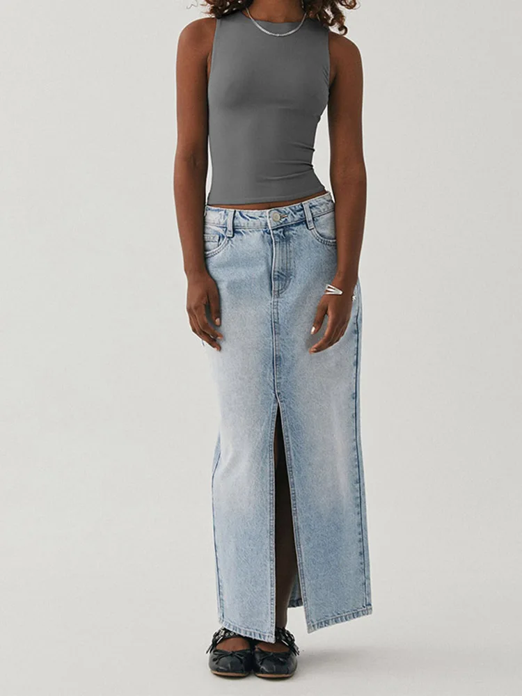 Sleeveless Tight Bottomed Shirt With Round Neck Racerback Top