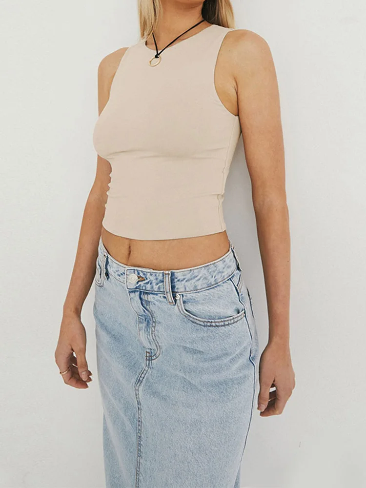 Sleeveless Tight Bottomed Shirt With Round Neck Racerback Top