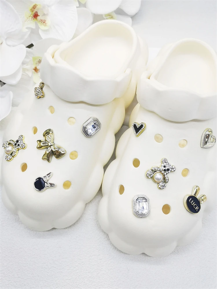 10PCS ABS Shoe Charms Bow Rhinestone Accessories For Clogs Bear Pearl Buckle Decorations Diy Women Lovely Garden Shoes Decor
