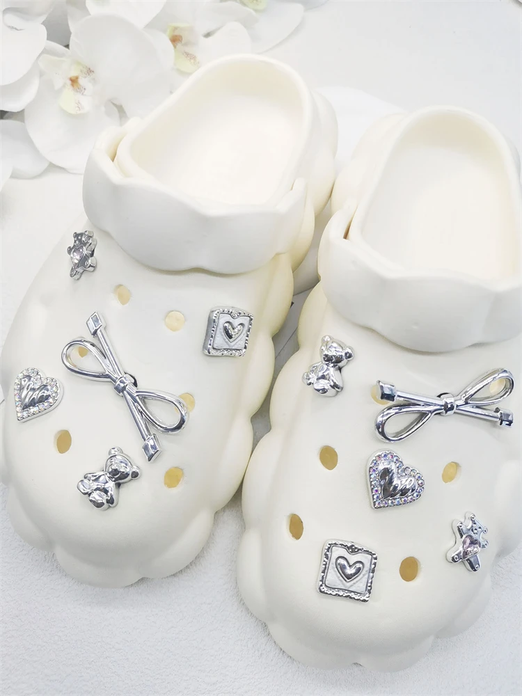 10PCS ABS Shoe Charms Bow Rhinestone Accessories For Clogs Bear Pearl Buckle Decorations Diy Women Lovely Garden Shoes Decor