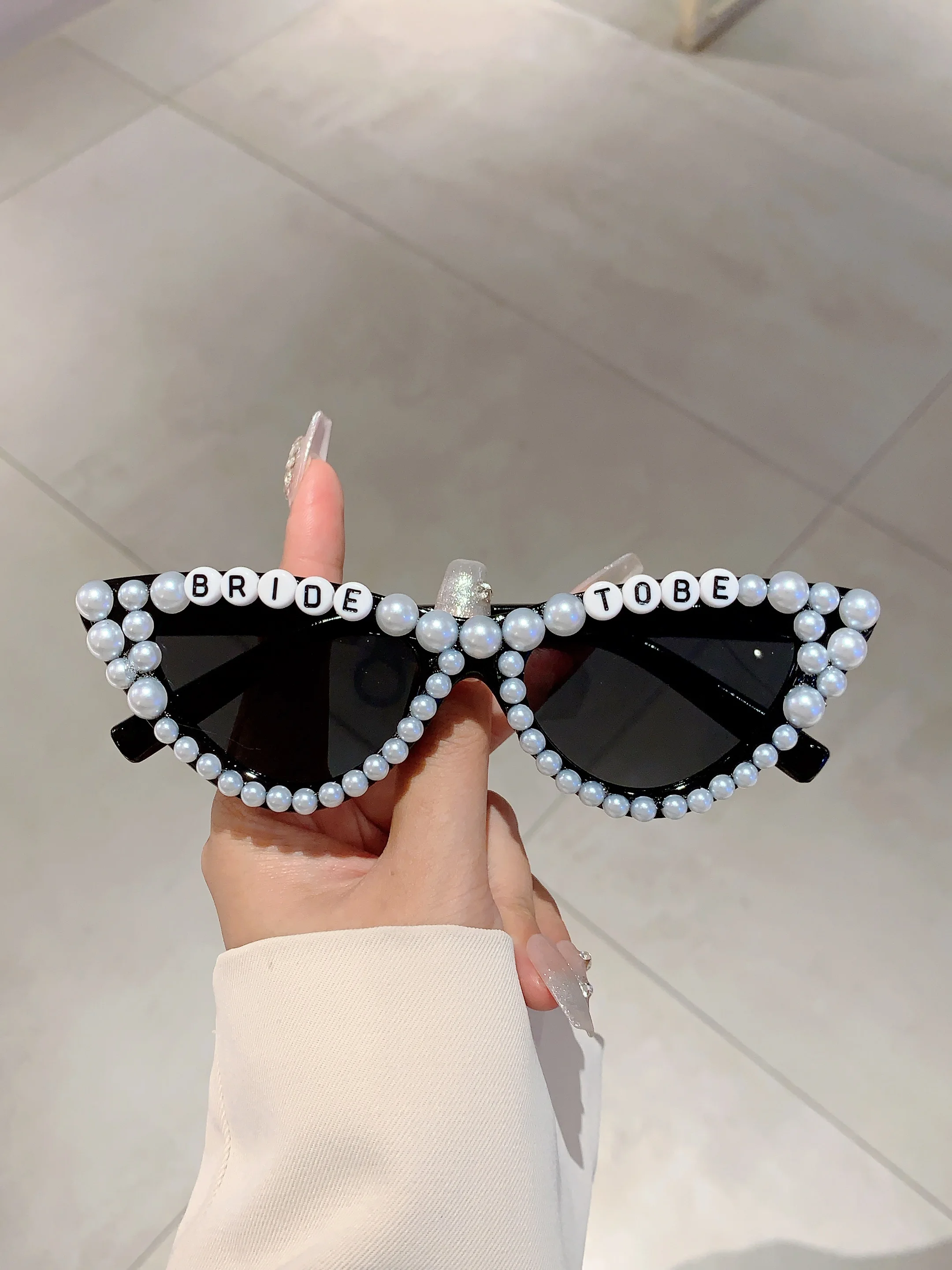 KAMMPT Bride to Be Letters Decor Shades Candy Color Bridal Shower Gift Glasses Wedding Party Present Props Frame for Women
