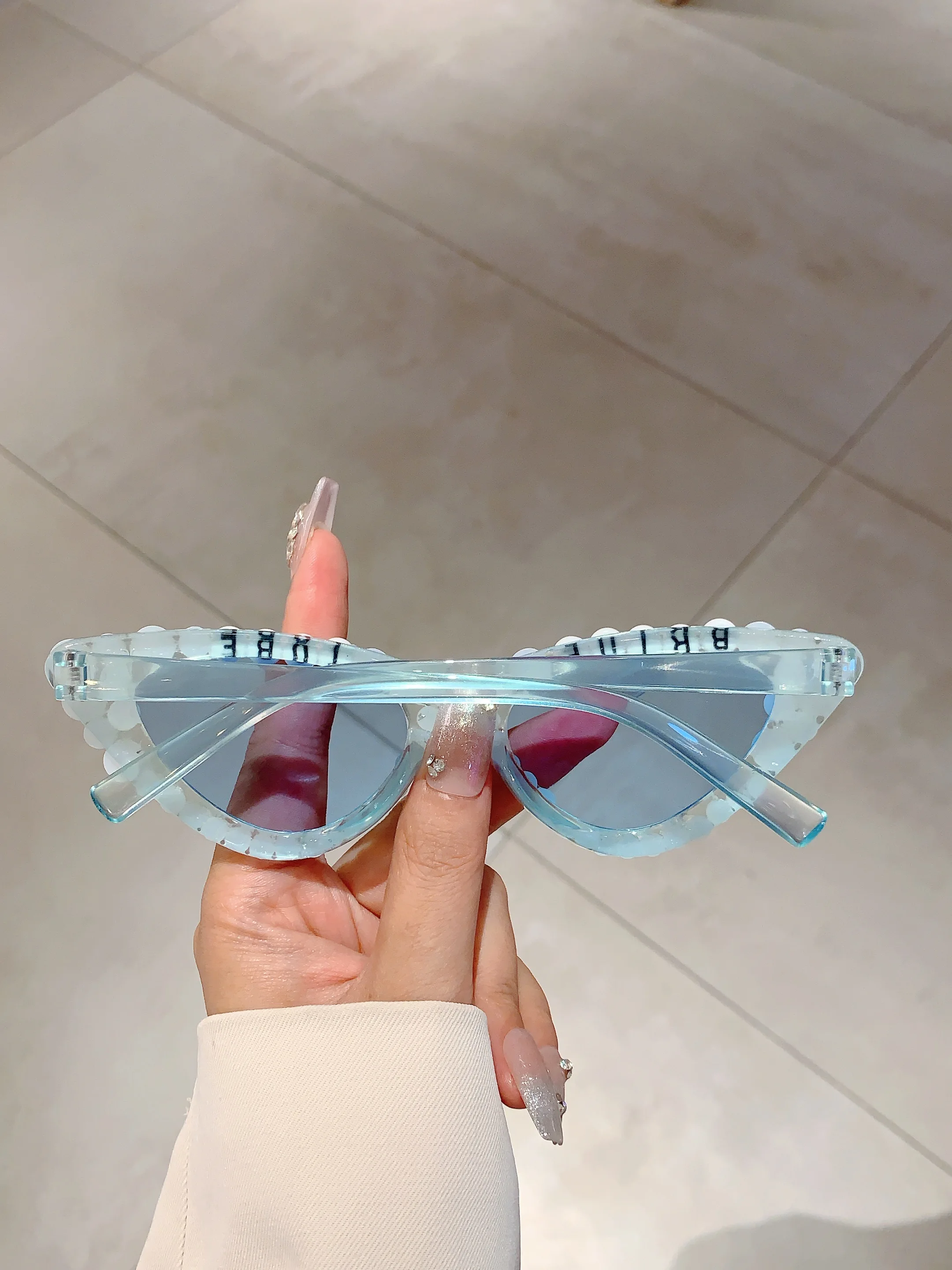 KAMMPT Bride to Be Letters Decor Shades Candy Color Bridal Shower Gift Glasses Wedding Party Present Props Frame for Women