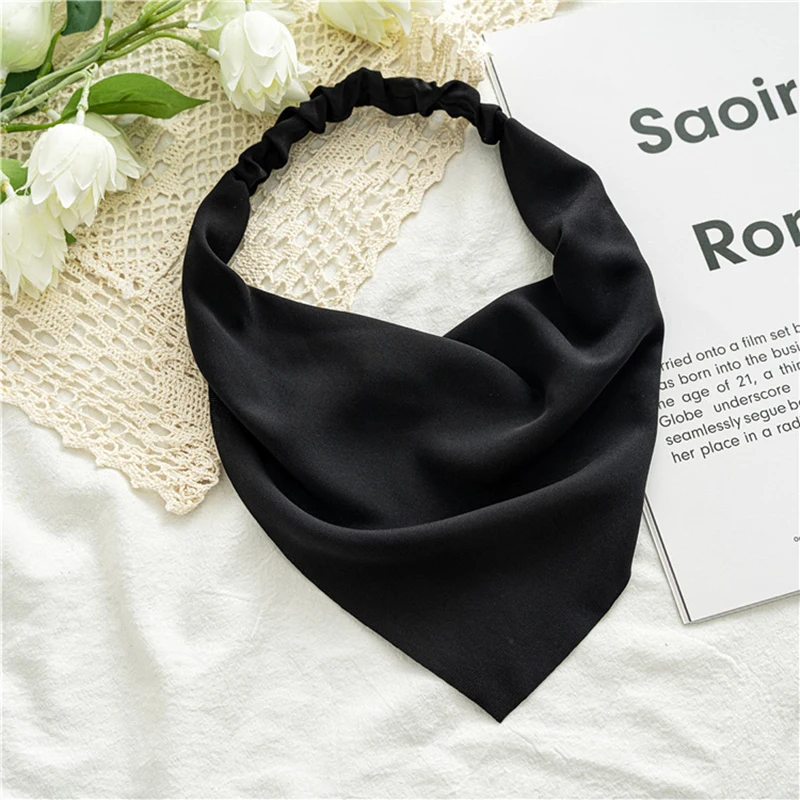 Woman Solid Color Chiffon Bandana Head Scarf Girls High-grade Versatile Triangle Scarf turbante Hair Accessories Turban femme