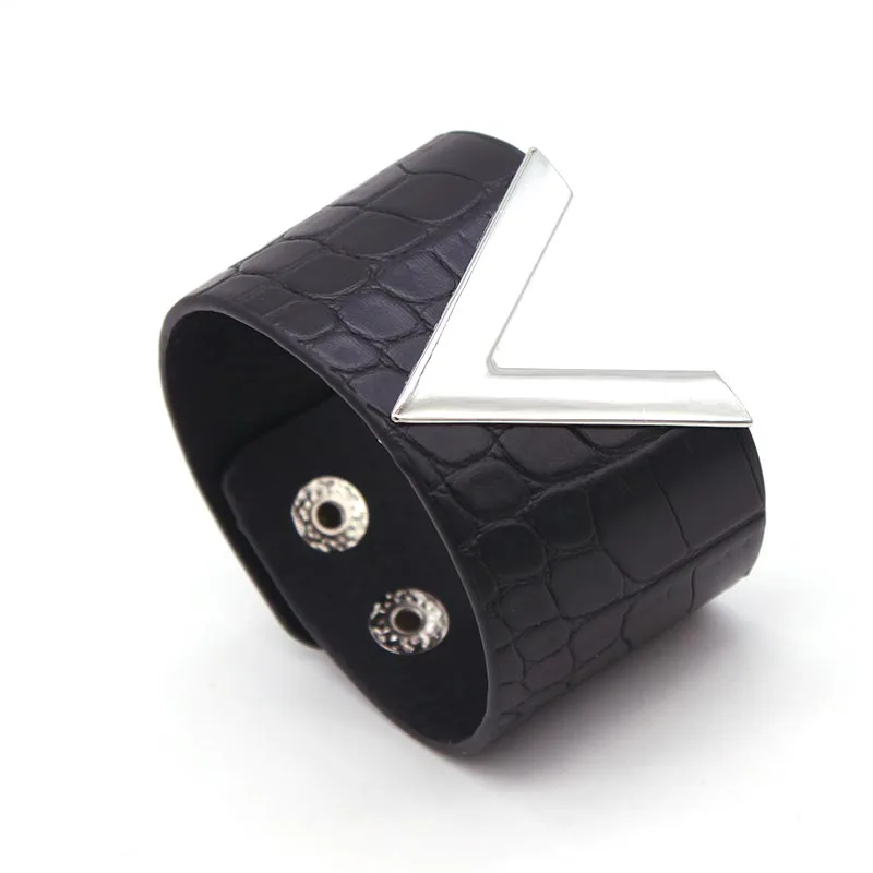 Europe Crack Leather Bracelet For Women Femme All-Match V Word Wide Punk Style Soft Jewellery Cool Wholesale