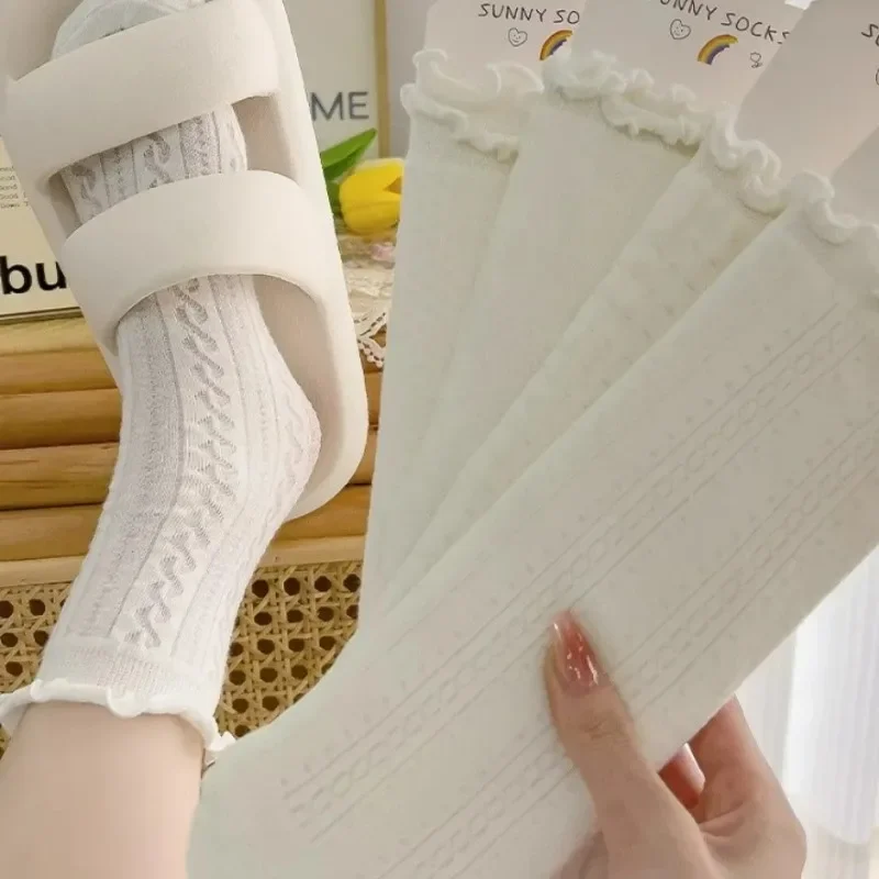 5/1pairs Lace Mesh Socks for Women Summer Cotton White Retro Thin Breathable Mid Length Sock Girl Fashion Sweet Loose Comf Socks