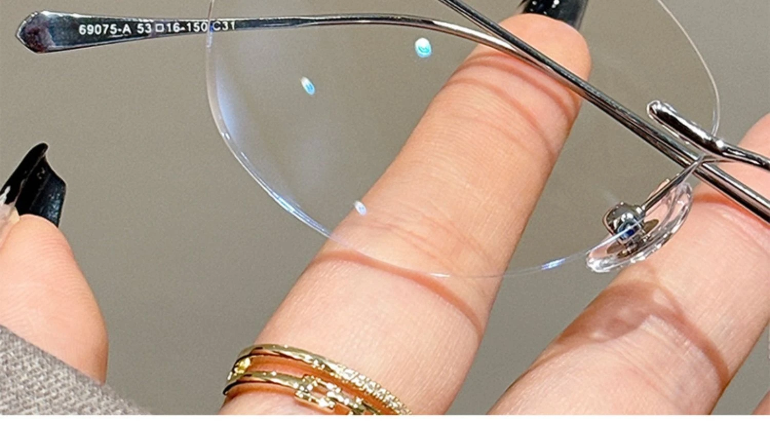 YIMARUILI Ultralight Fashion Cat Eye Rimless Glasses Women Retro Titanium Alloy Retouch Face Optical Prescription Framework 690A
