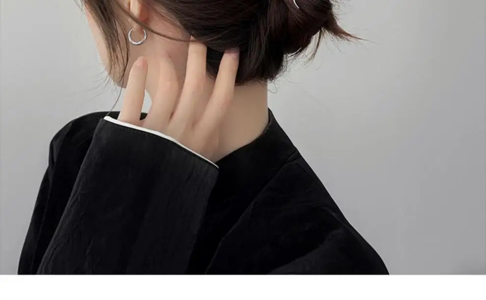 Y2k Geometric Claw Clips Women Large Metal Silver Color Korean Fashion Shark Hair Clips Grab Clamps Girls Hair Accessories