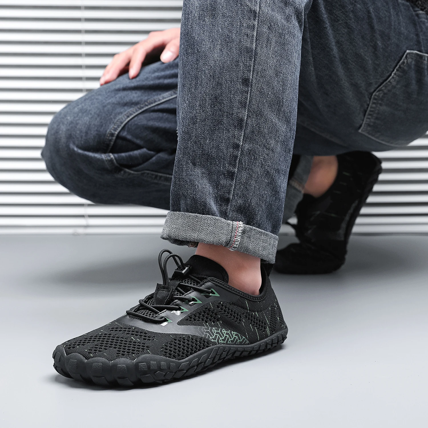 Wide Toe Zero Barefoot Shoes Mens Minimalist Water Shoes Breathable for Walking Rock Climbing Wrestling Trail Running Sneakers