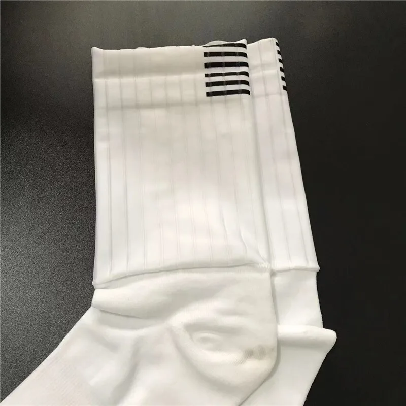 2026 New Cycling Slip Pro Socks Anti Team Aero Seamless Silicone Running Sport Road Bike Socks
