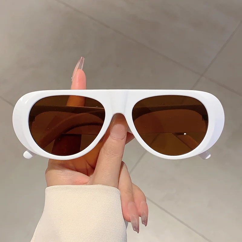 New in Luxury Brand Designer Big Frame Flat Top Sunglasses Women For Men Fashion Vintage Sun Glasses Punk Pilot Shades UV400