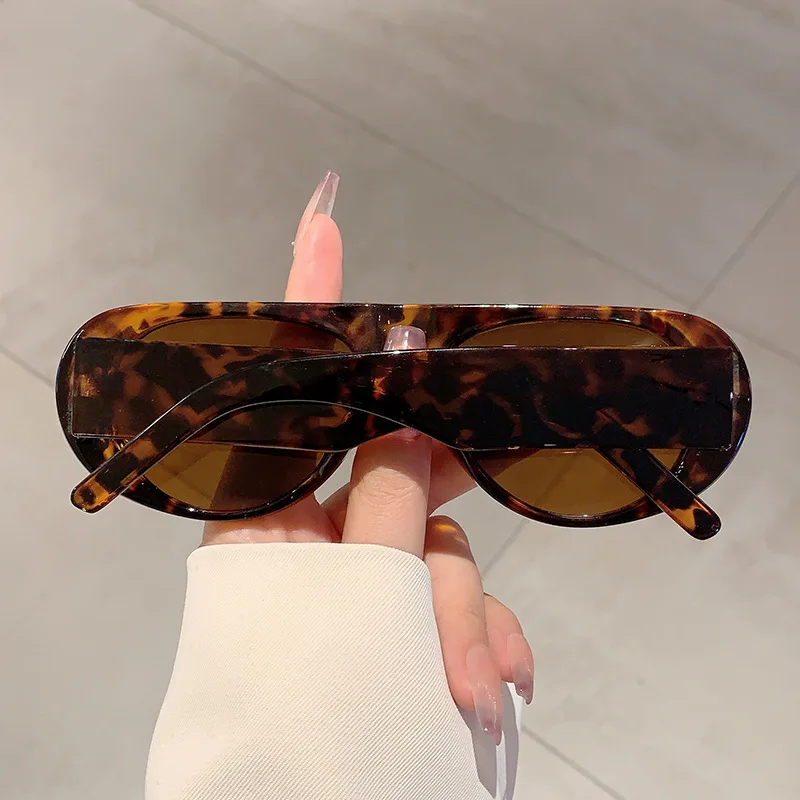 New in Luxury Brand Designer Big Frame Flat Top Sunglasses Women For Men Fashion Vintage Sun Glasses Punk Pilot Shades UV400