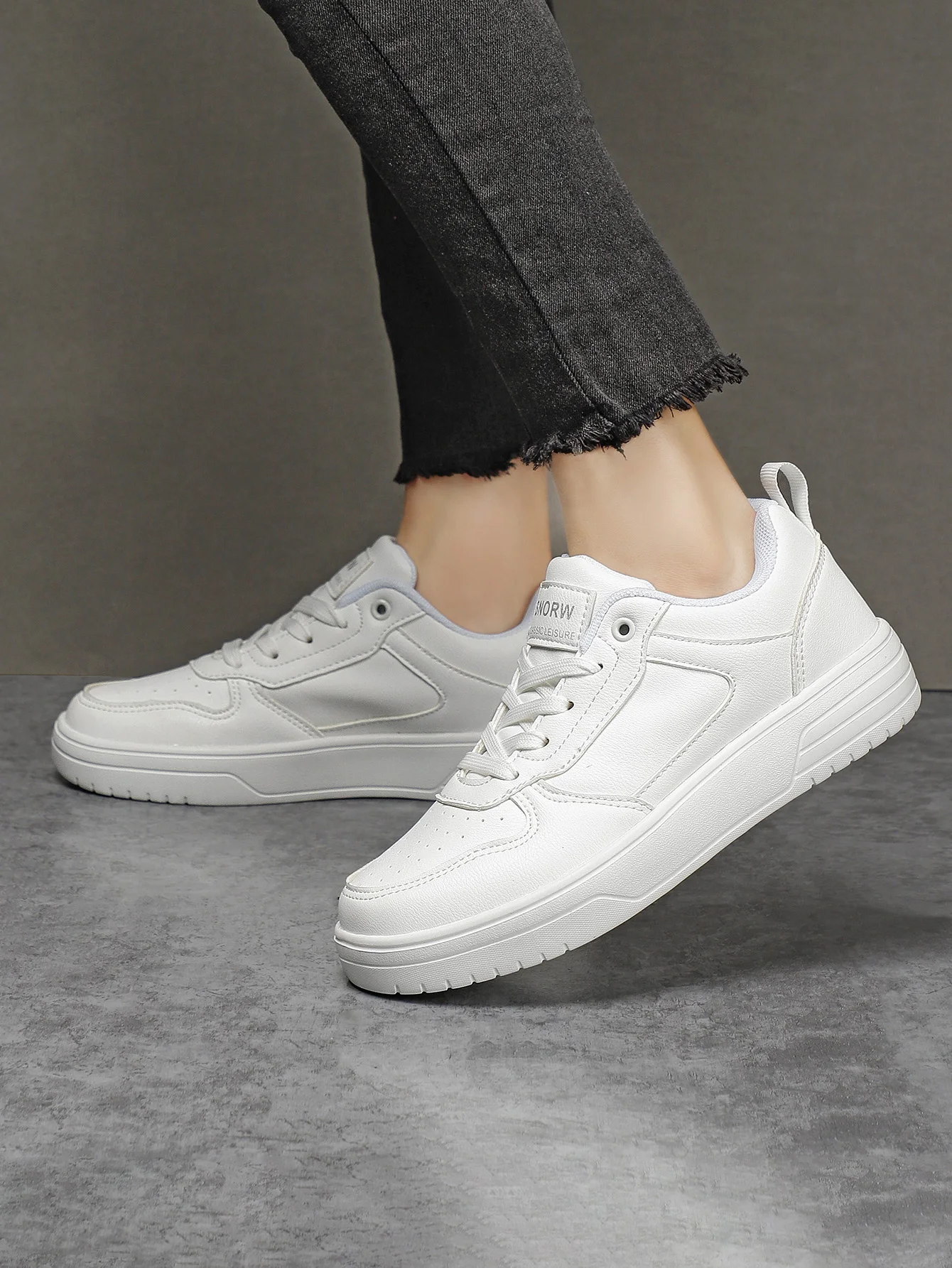 Women Shoes Skateboarding Shoes For Women Sneakers Lightweight White Black Sports Shoes