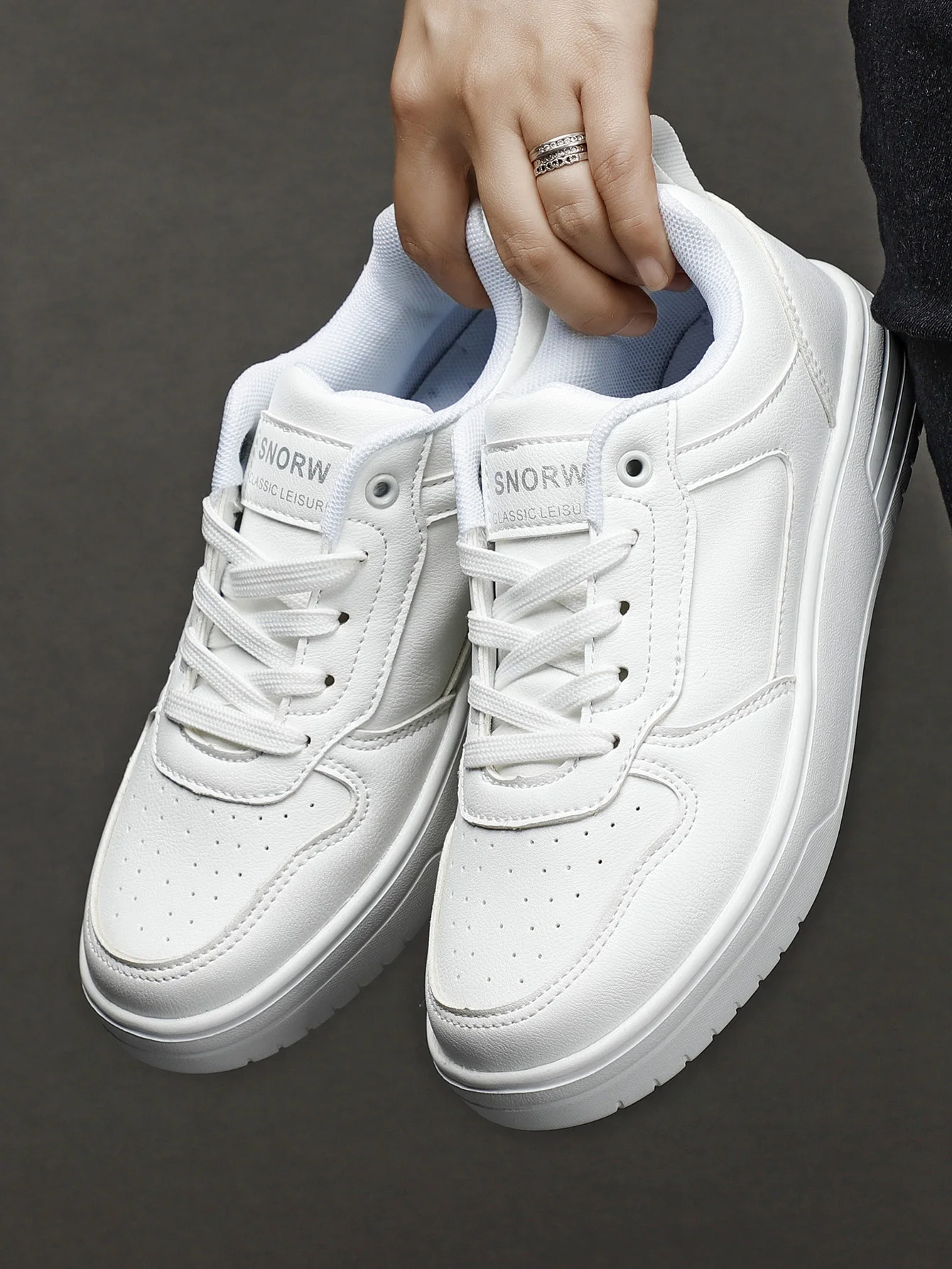 Women Shoes Skateboarding Shoes For Women Sneakers Lightweight White Black Sports Shoes