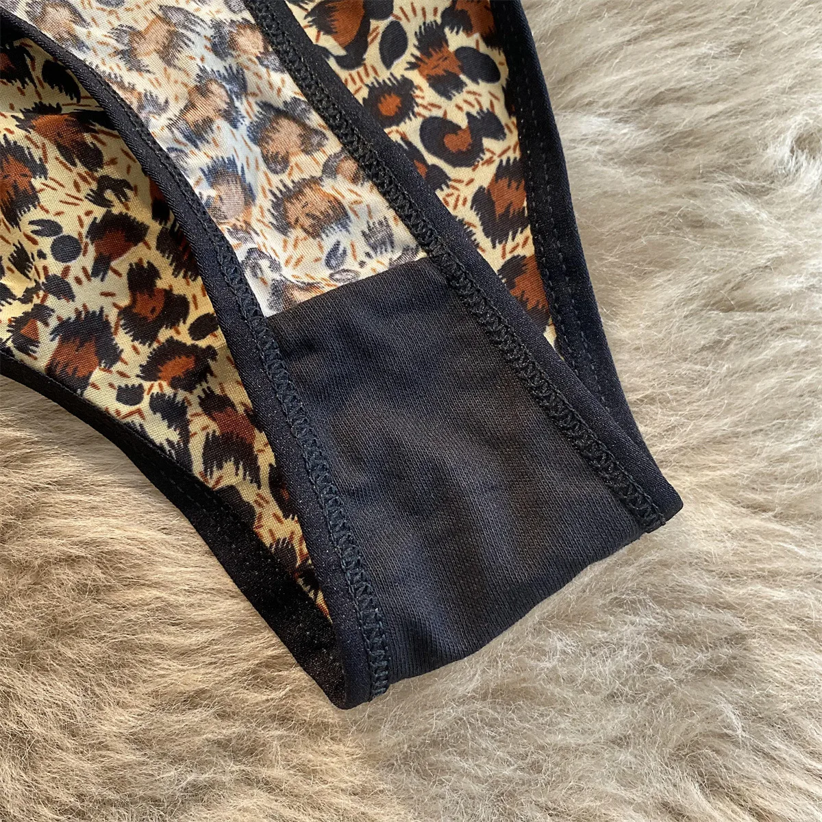 Leopard-print Thong Women Sexy Panties Low Waist Ice Silk Female Briefs Seamless Cotton G-string Women’s Underwear Sxy Lingerie