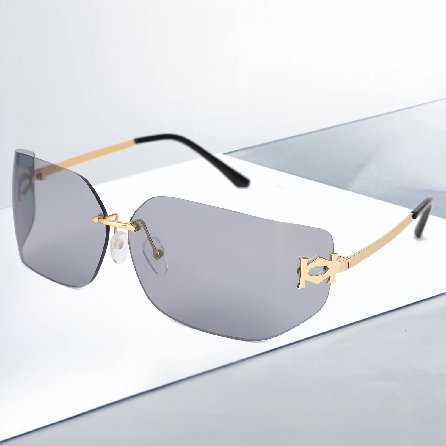 Women Sunglasses Fashion Rimless Rectangle Sunglasses for Women Luxury Design Trendy Frameless Sun Glasses Female UV400