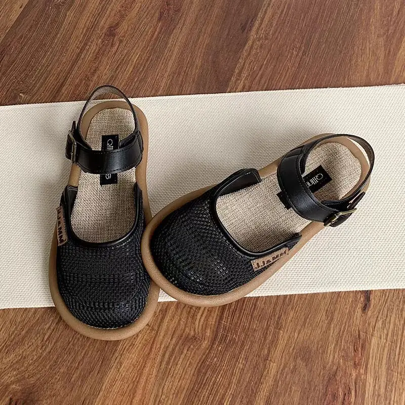 woman Baotou Slippers 2024 Summer Slippers for Women Casual Shoes Flat Bottom Breathable sandals Comfortable outdoor beach shoes