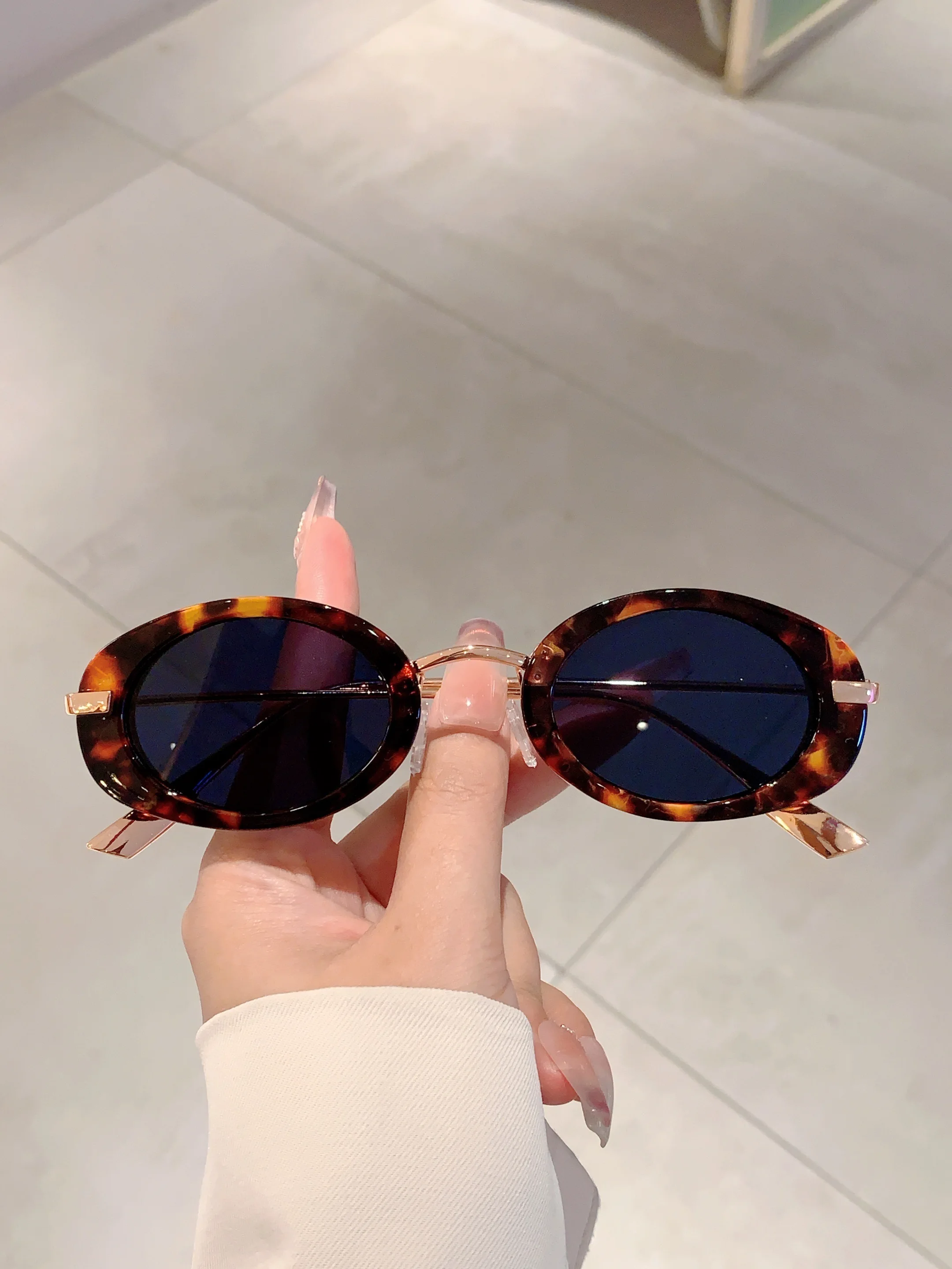KAMMPT Vintage Oval Sunglasses Women 2024 New in Fashion Retro Black Sun Glasses Ins Stylish Trendy Luxury Brand Design Shades