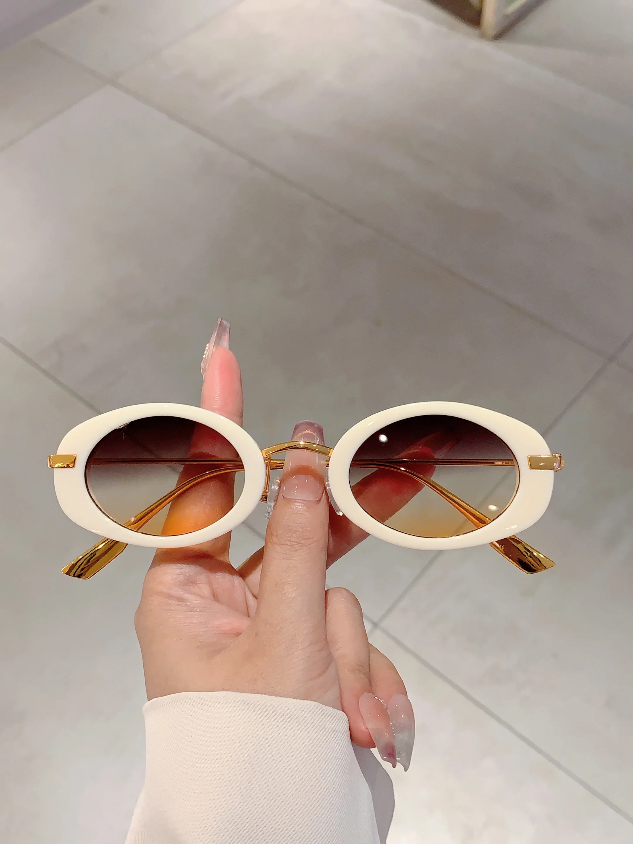 KAMMPT Vintage Oval Sunglasses Women 2024 New in Fashion Retro Black Sun Glasses Ins Stylish Trendy Luxury Brand Design Shades